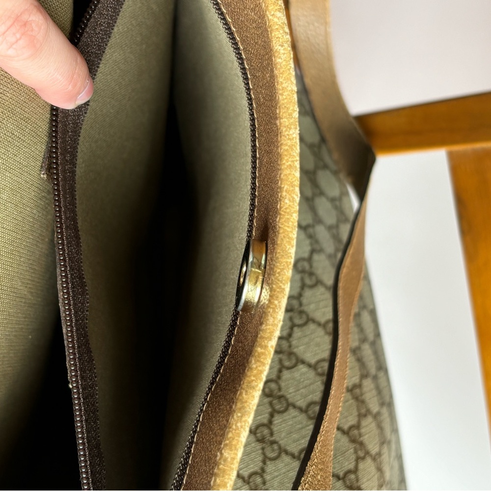 Gucci Monogram Tote - Picture 4 of 16